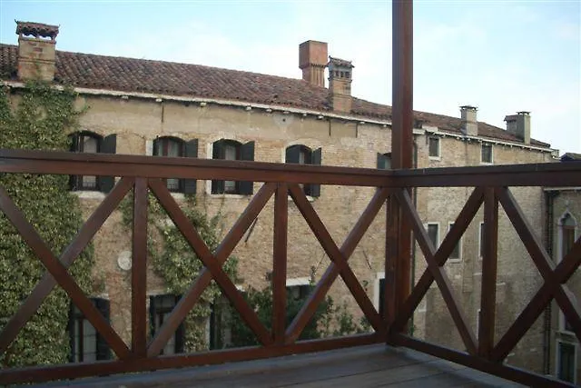 Salmaso Apartments 0*, Venice