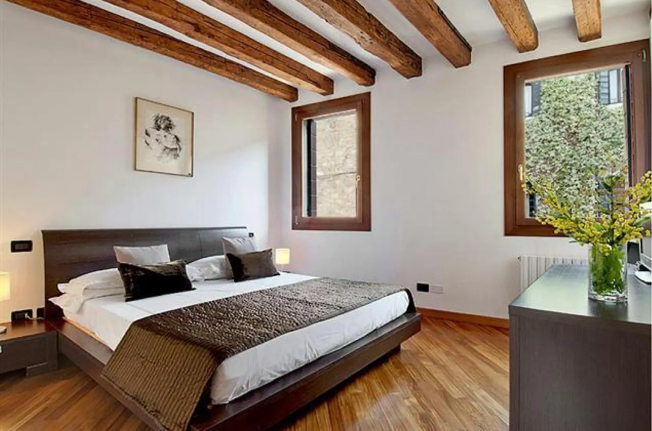 Salmaso Apartments 0*, Venice