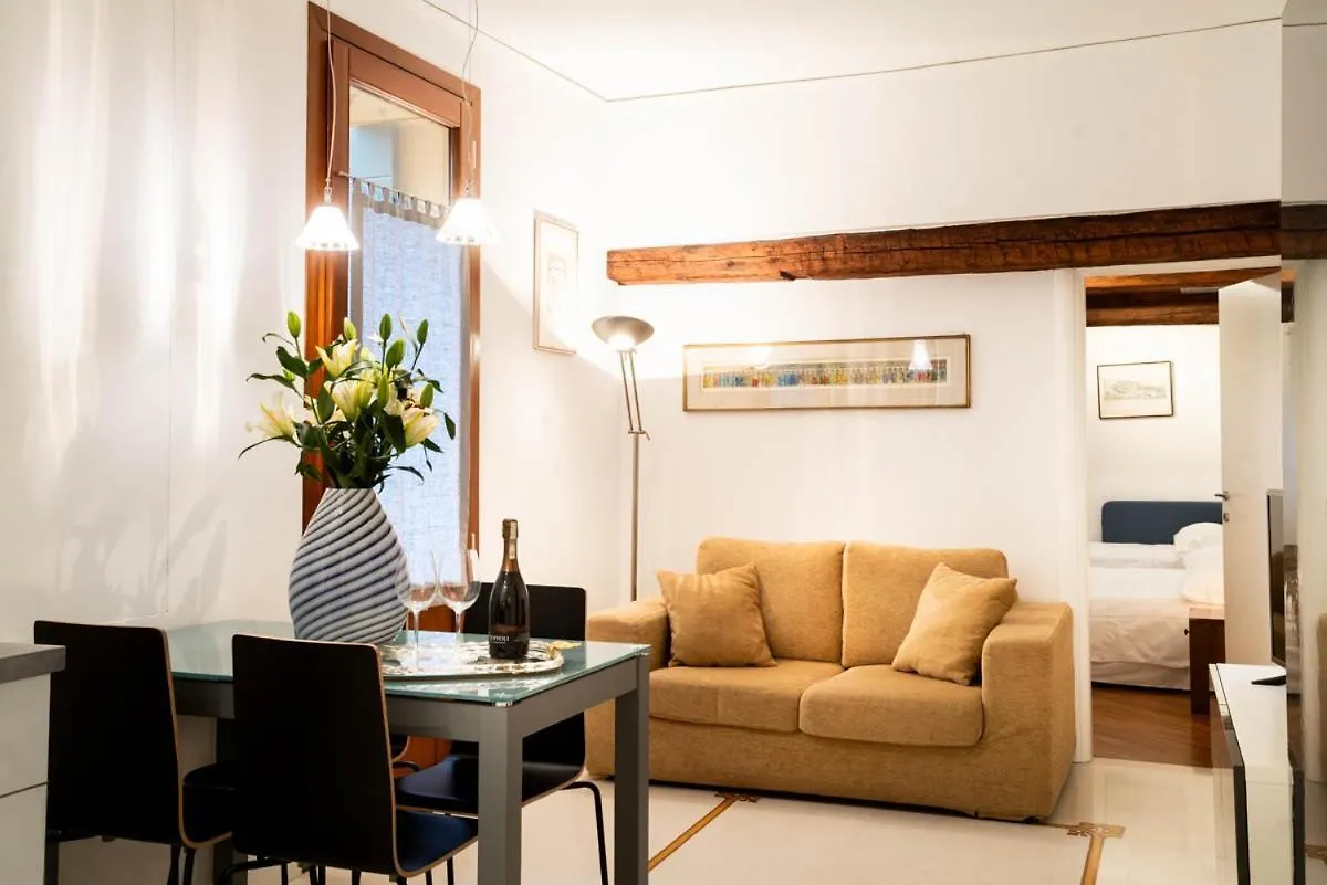 Salmaso Apartments Venezia 0*,  Italia